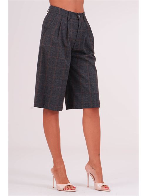 Bermuda Check Another Label | NANCY 63COLCHECK